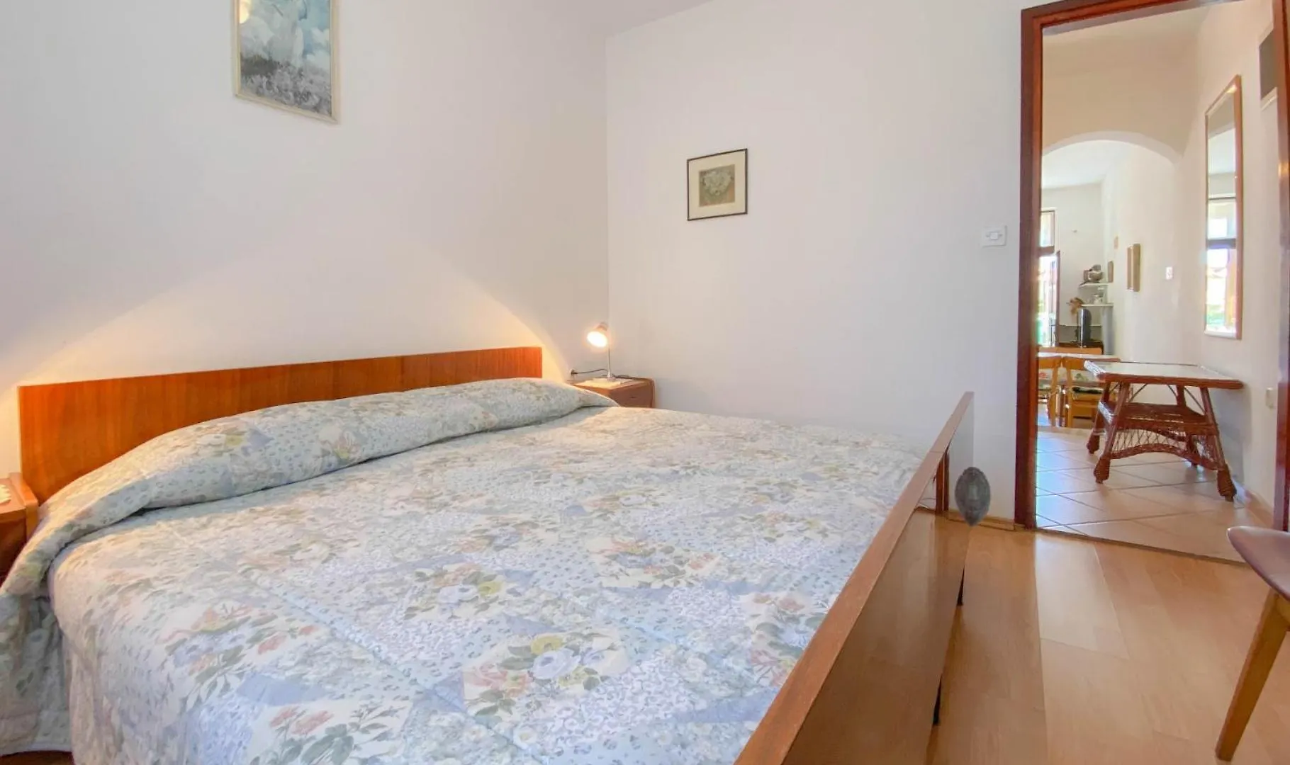 Vinka A2 Apartment Novigrad  Croatia