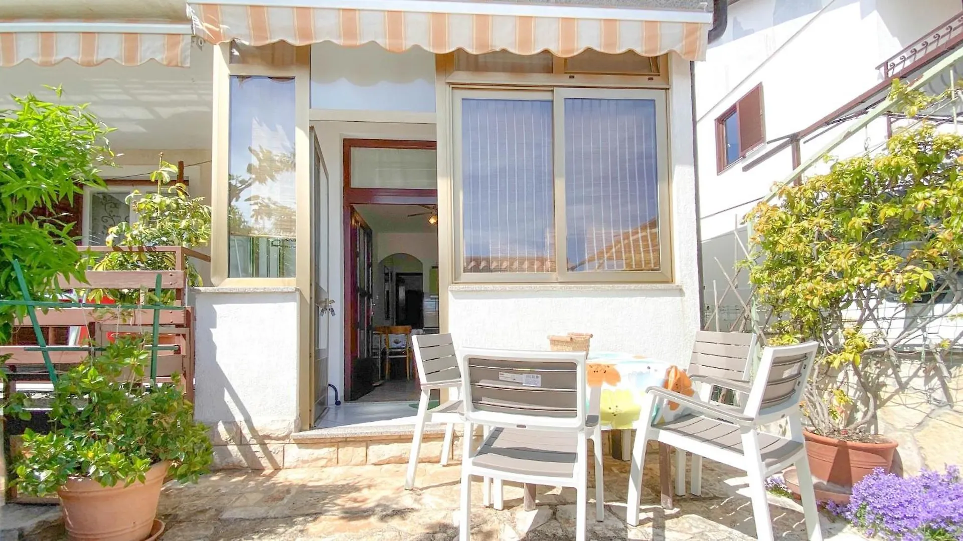 Vinka A2 Apartment Novigrad